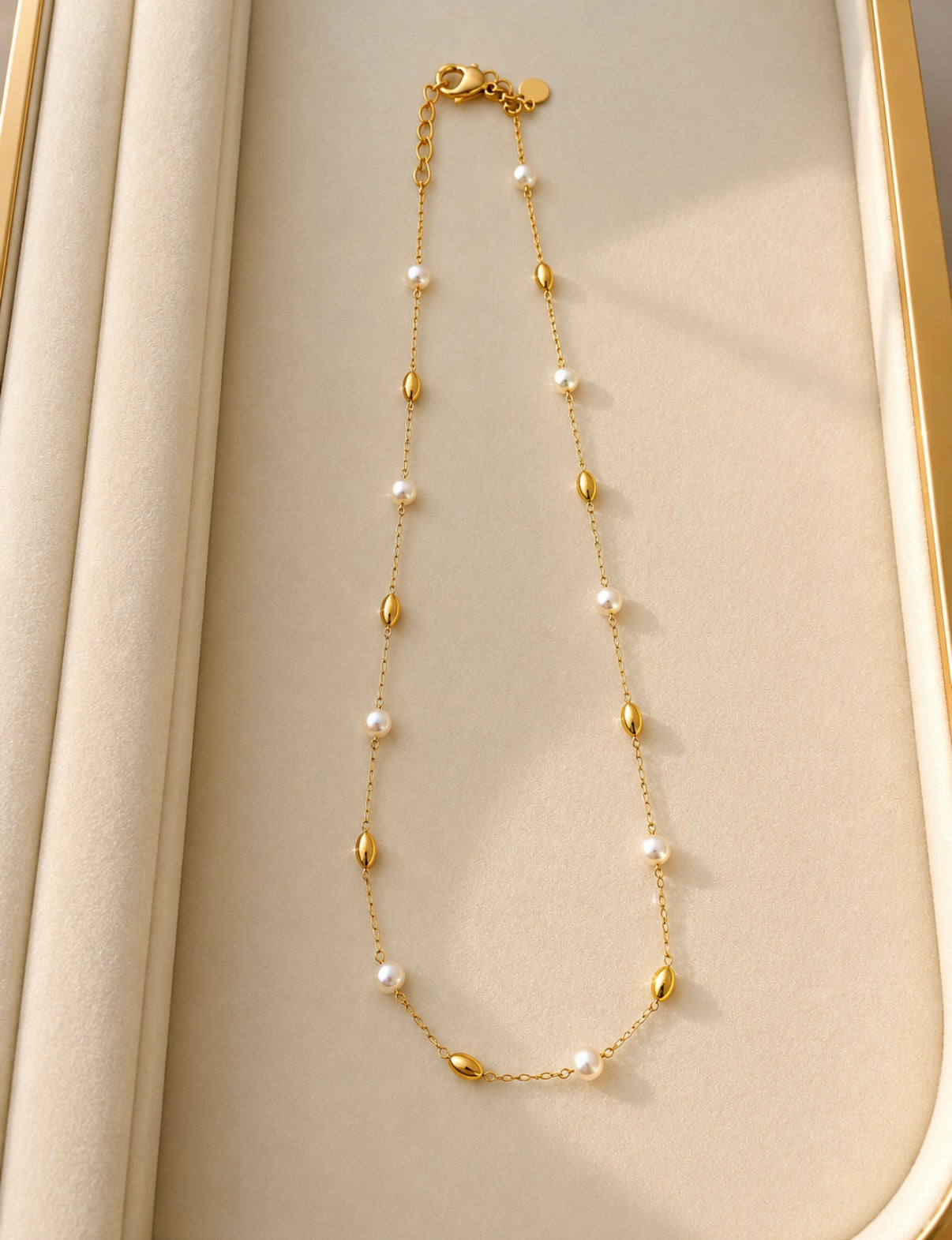 Costa Pearl Necklace